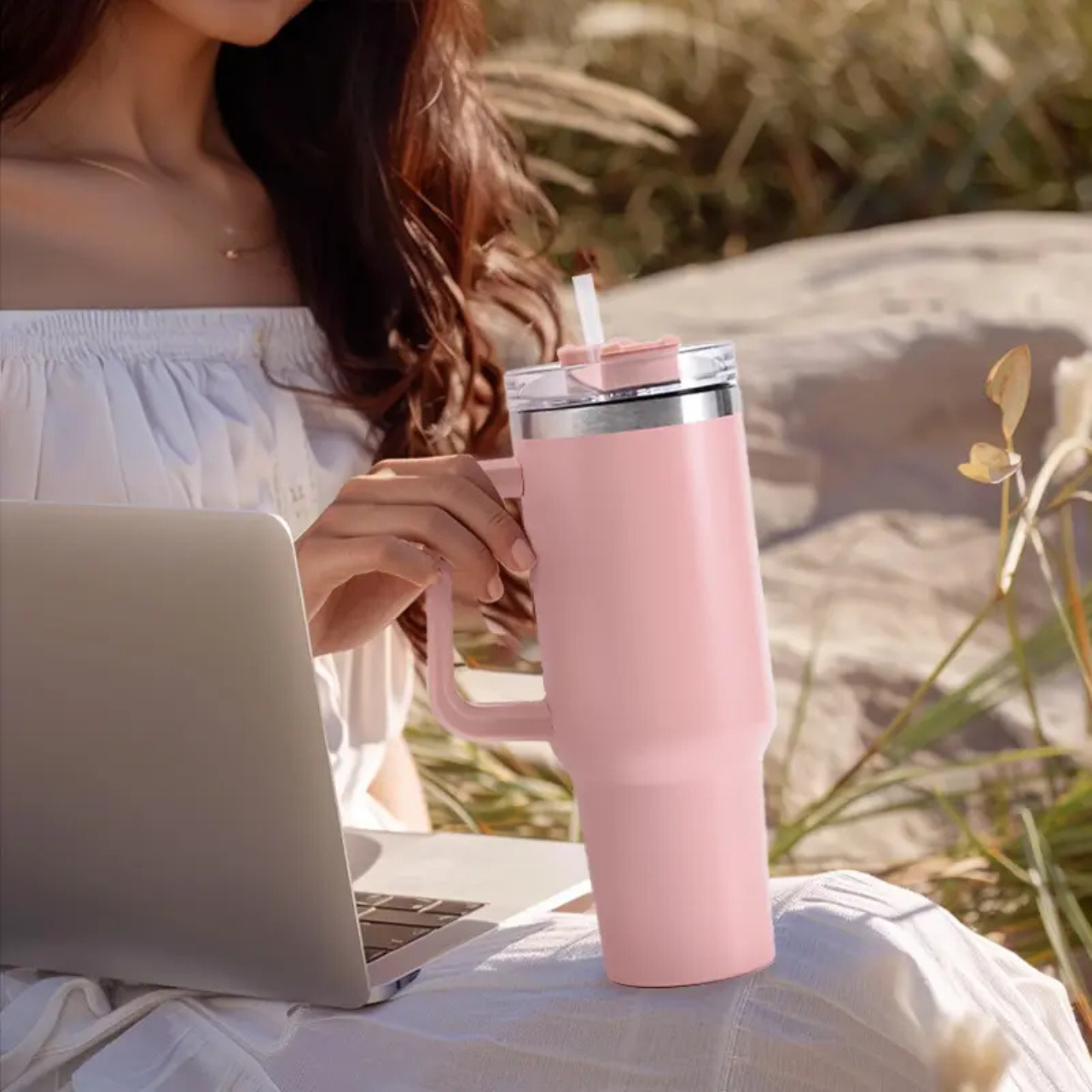 ThermaGo Cup™|大容量ハンドル付きサーモカップ(1200ml・保冷保温対応)