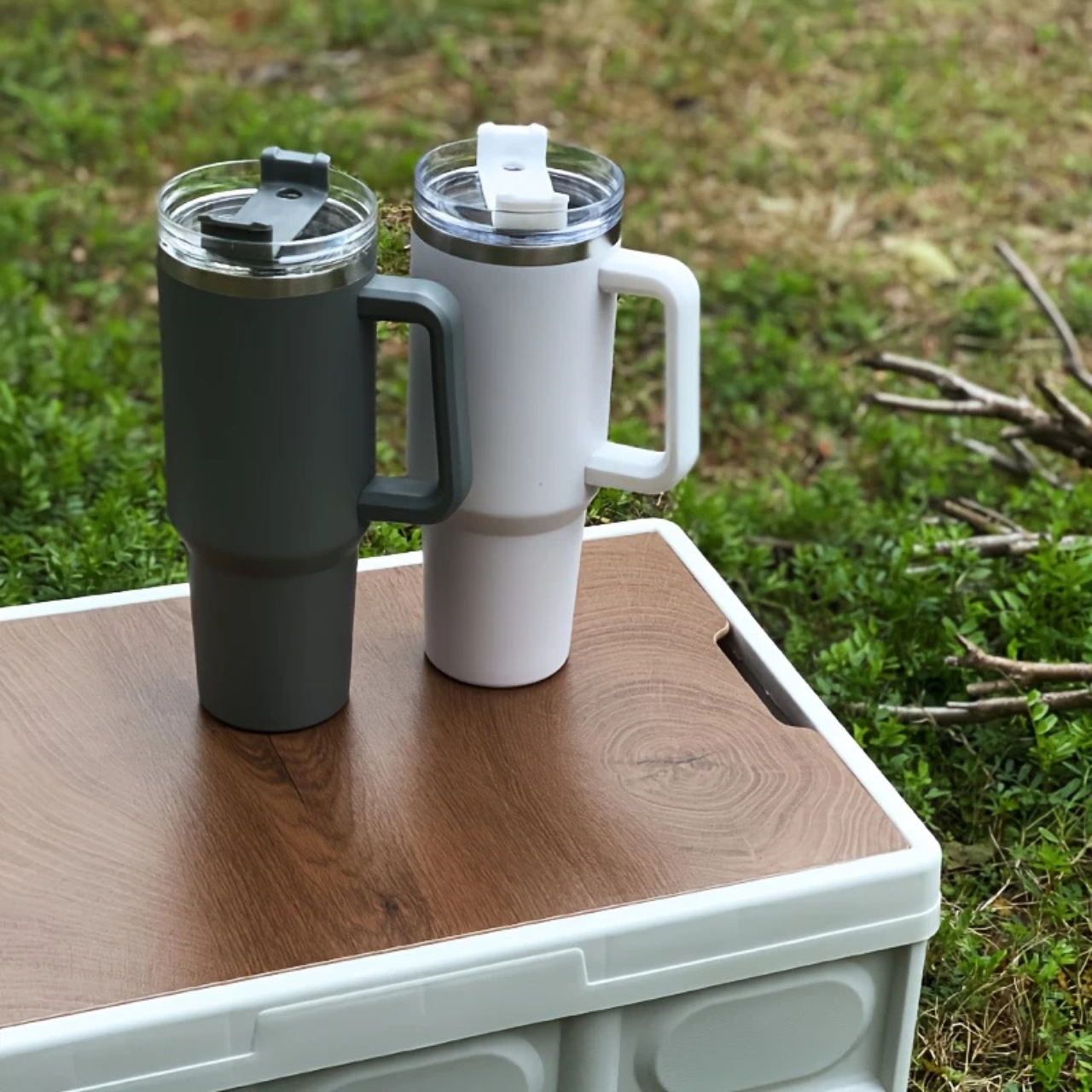 ThermaGo Cup™|大容量ハンドル付きサーモカップ(1200ml・保冷保温対応)