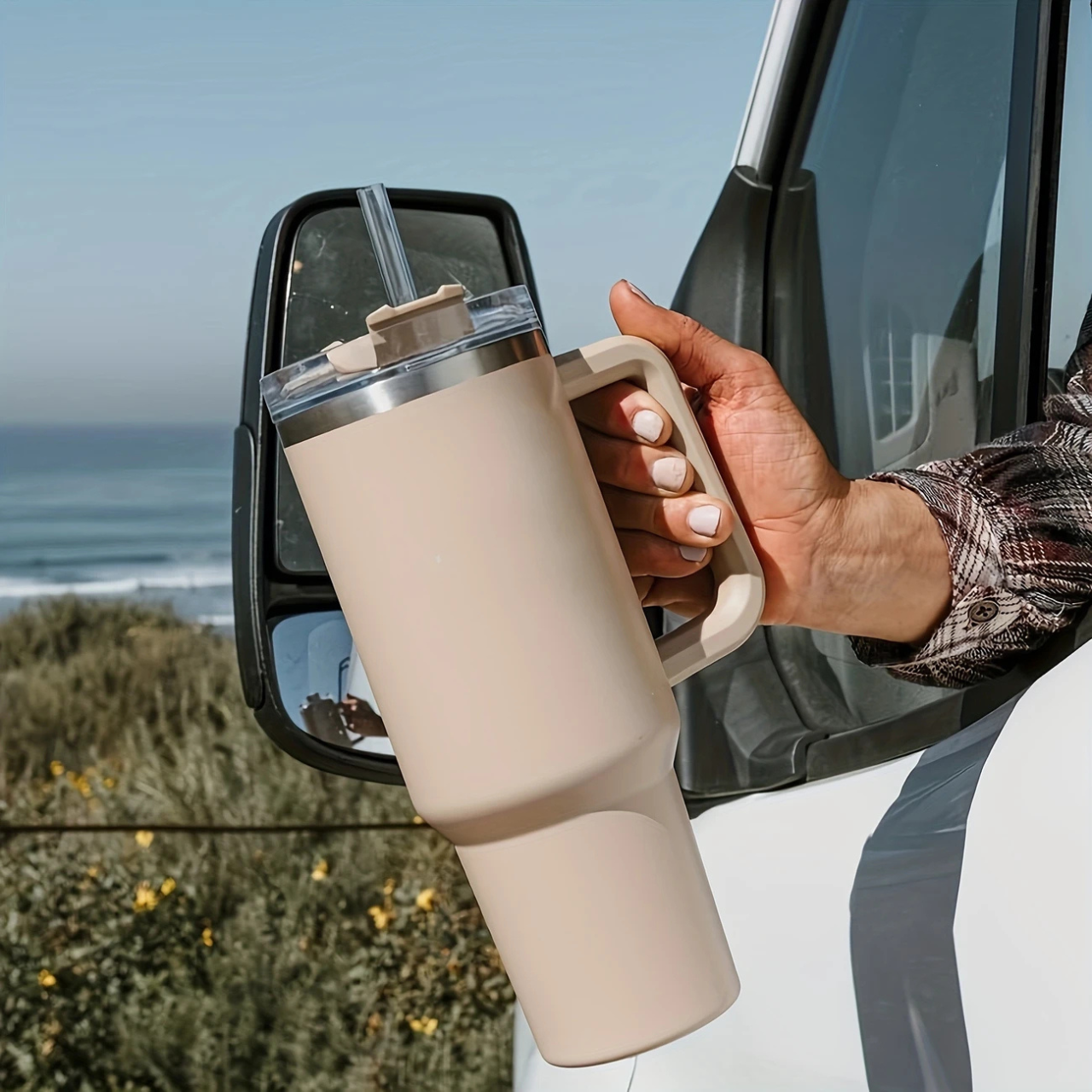 ThermaGo Cup™|大容量ハンドル付きサーモカップ(1200ml・保冷保温対応)